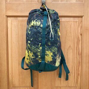 Rei Co-Op : Flash 18 Print Pack